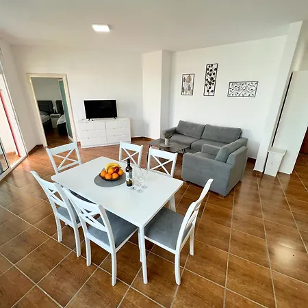 Seaside Daire Golem (Tirana)