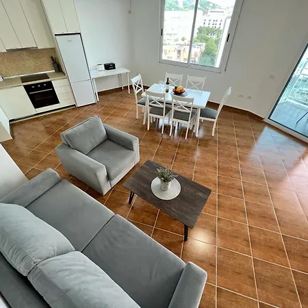 Seaside Daire Golem (Tirana)