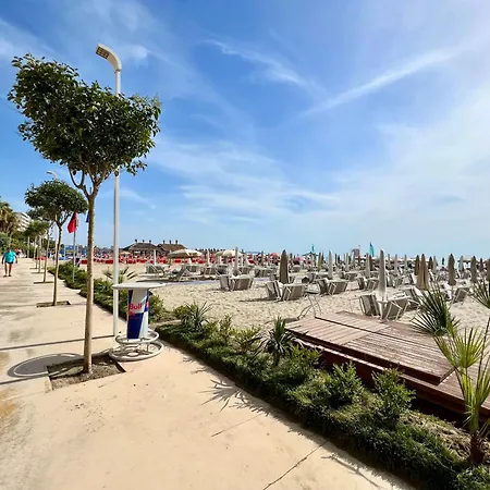Seaside Golem (Tirana)