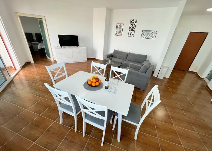 Apartment Seaside Golem (Tirana)